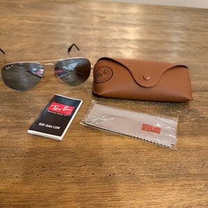 Ray-Ban Silver Polarized Aviator Sunglasses with Brown Case Cloth
